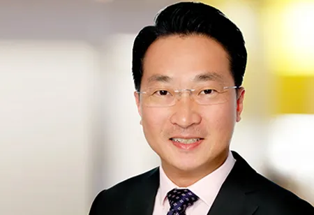 Robin Leow MSC (Real Estate), MSc (Mgt), FRICS Executive Director / Head of Facilities Management Savills Singapore | Hospitality Business Review Robin Leow MSC (Real Estate), MSc (Mgt), FRICS Executive Director / Head of Facilities Management Savills Singapore | Hospitality Business Review